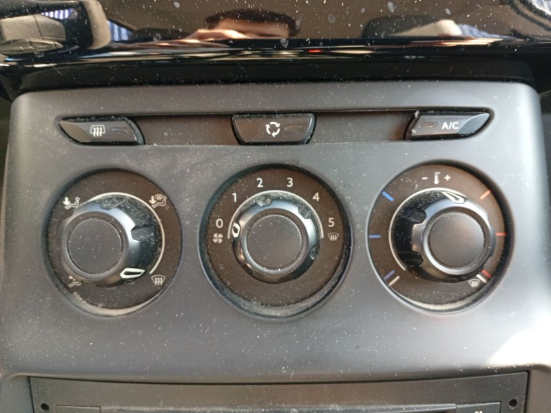 Recambio de mando climatizador para citroën c3 ii (sc_) 1.6 bluehdi 75 referencia OEM IAM 400018005  