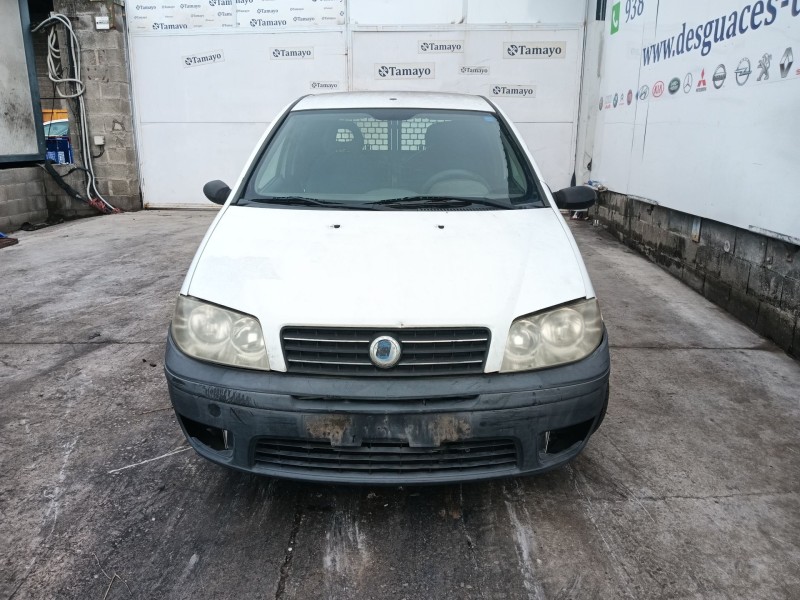 fiat punto (188_) del año 2004