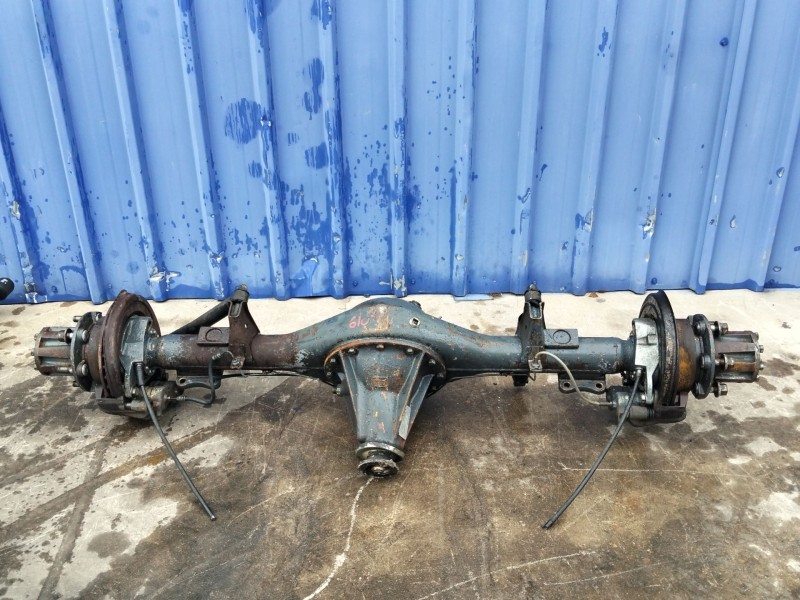 Recambio de puente trasero para nissan atleon 120 tk110.35 tk56.35/4 referencia OEM IAM A3010D6201  