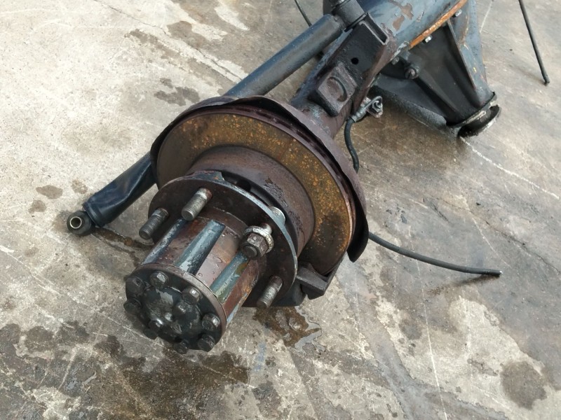 Recambio de puente trasero para nissan atleon 120 tk110.35 tk56.35/4 referencia OEM IAM A3010D6201  
