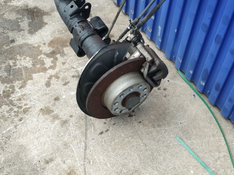 Recambio de puente trasero para volkswagen caddy iv monospace (sab, saj) 2.0 tdi referencia OEM IAM 2K5501101E  