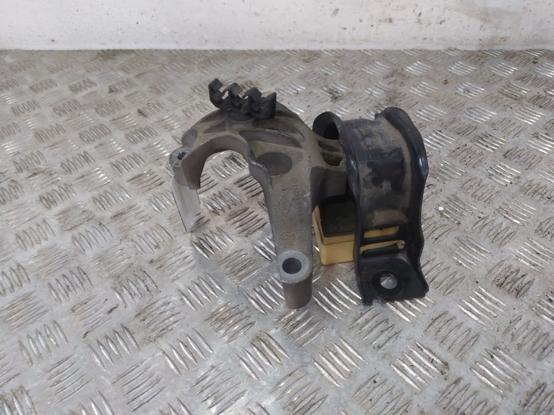 Recambio de soporte motor para renault clio iv (bh_) 1.5 dci 90 referencia OEM IAM 112845638R  
