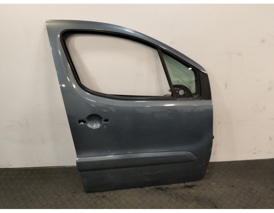 Recambio de puerta delantera derecha para citroën berlingo multispace (b9) 1.6 hdi 110 referencia OEM IAM 43R000016  