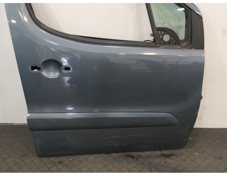 Recambio de puerta delantera derecha para citroën berlingo multispace (b9) 1.6 hdi 110 referencia OEM IAM 43R000016  
