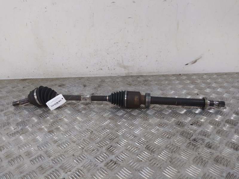 Recambio de transmision delantera derecha para renault clio iv (bh_) 1.5 dci 90 referencia OEM IAM 391000262R 391008239R 