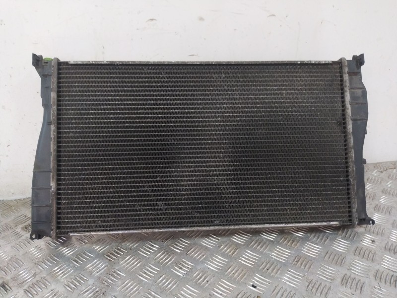 Recambio de radiador agua para bmw 3 (e90) 320 d referencia OEM IAM 17117788903  