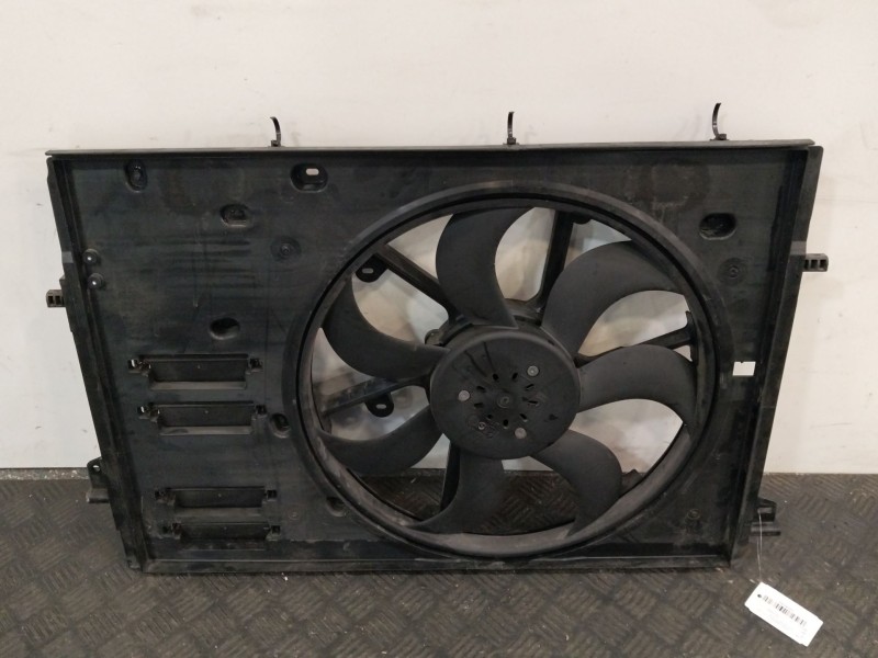 Recambio de electroventilador para nissan qashqai ii (j11, j11_) 1.7 dci referencia OEM IAM 21481HV80B  