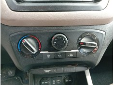 Recambio de mando climatizador para hyundai i20 referencia OEM IAM 97250Q0010TT6  