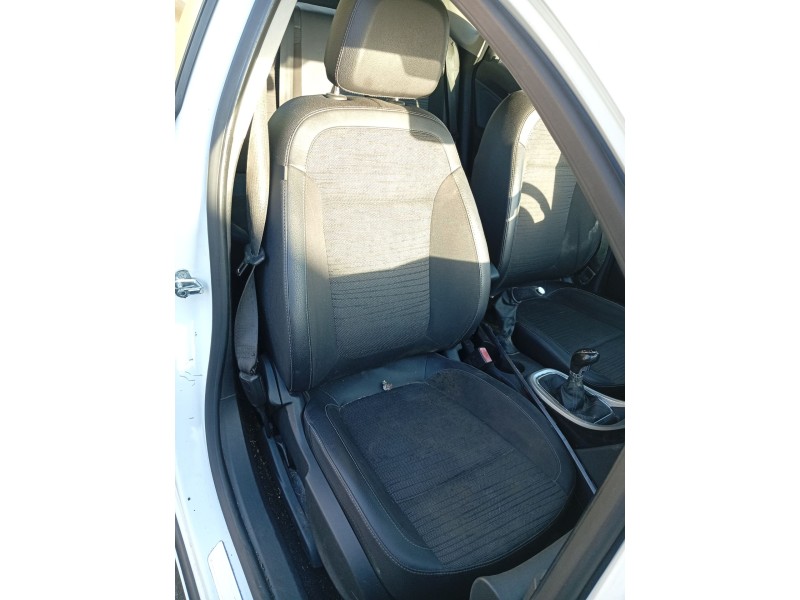 Recambio de asiento delantero derecho para opel astra j (p10) 1.7 cdti (68) referencia OEM IAM   