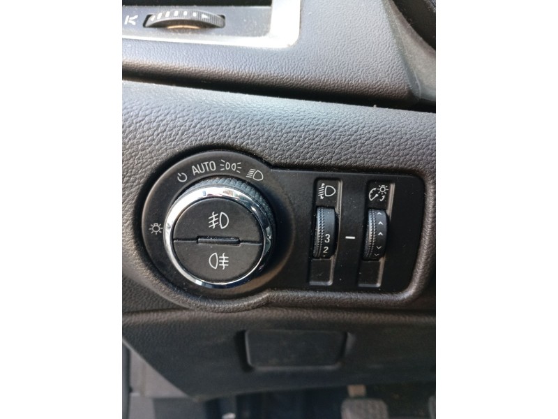Recambio de mando luces para opel astra j (p10) 1.7 cdti (68) referencia OEM IAM 13268702  