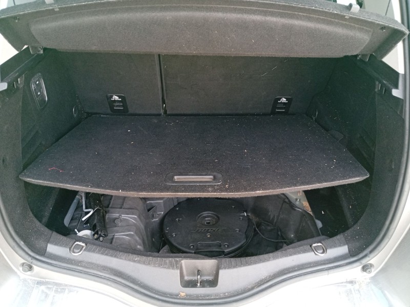 Recambio de moqueta maletero para renault scénic iv (j9_) 1.5 dci 110 referencia OEM IAM   