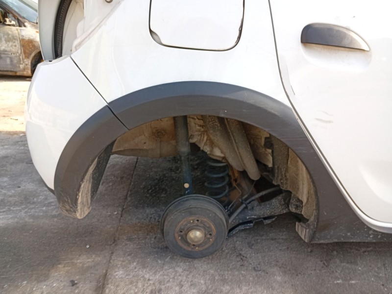 Recambio de aletin trasero derecho para dacia sandero ii (b8_) 1.5 dci referencia OEM IAM 788A27813R  