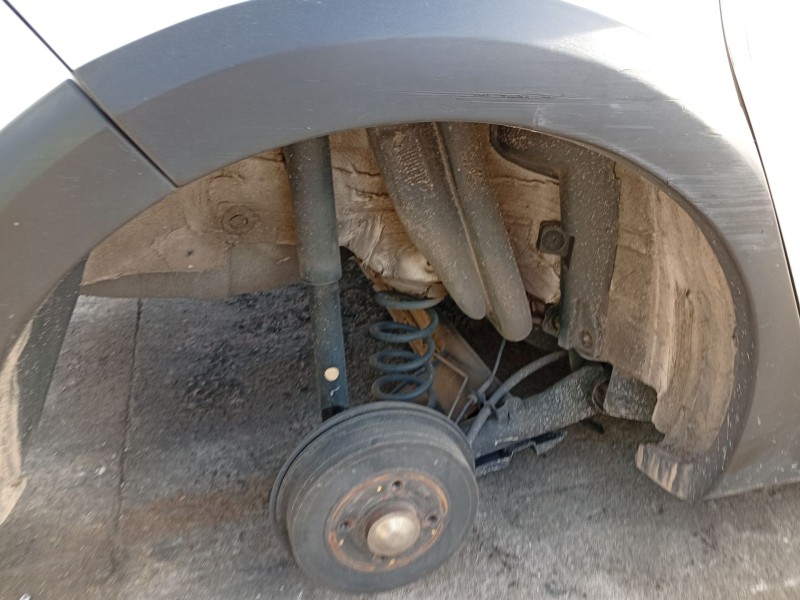 Recambio de amortiguador trasero derecho para dacia sandero ii (b8_) 1.5 dci referencia OEM IAM 562101478R  