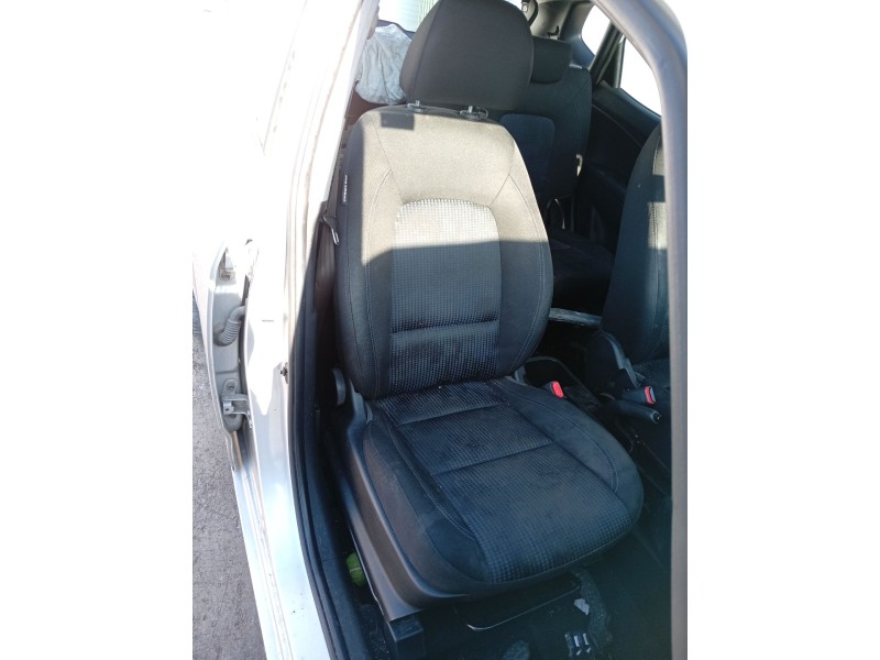 Recambio de asiento delantero derecho para hyundai ix20 (jc) 1.4 referencia OEM IAM 886001P010  