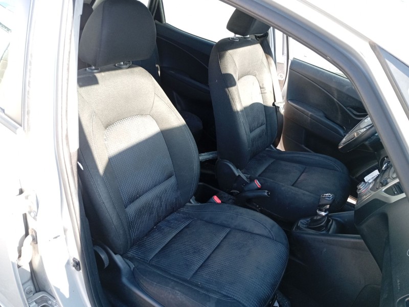 Recambio de asiento delantero derecho para hyundai ix20 (jc) 1.4 referencia OEM IAM 886001P010  