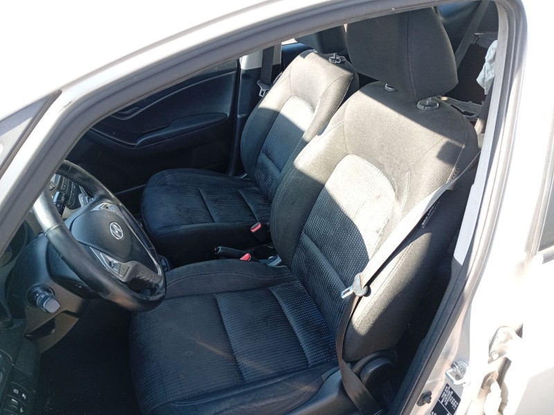Recambio de asiento delantero izquierdo para hyundai ix20 (jc) 1.4 referencia OEM IAM 886001P010  