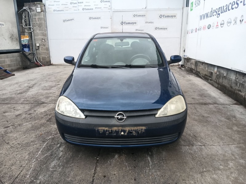 opel corsa c (x01) del año 2004
