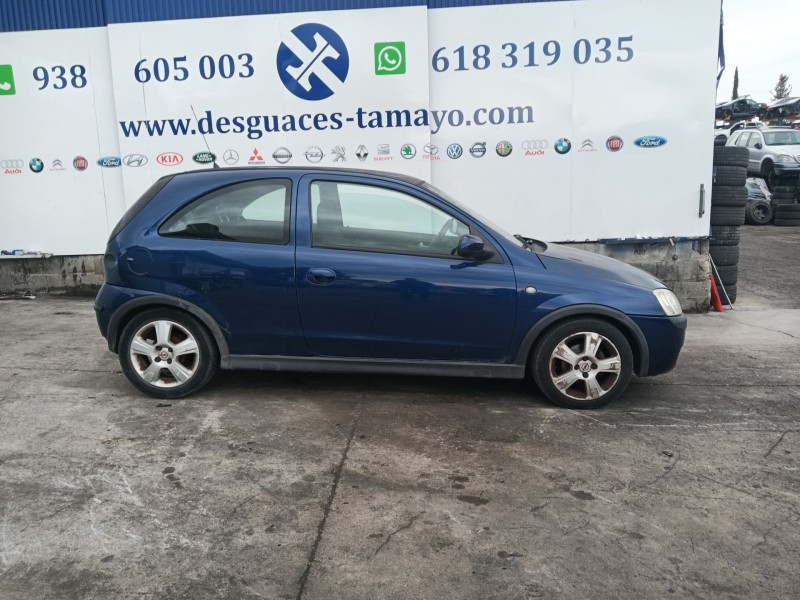 opel corsa c (x01) del año 2004