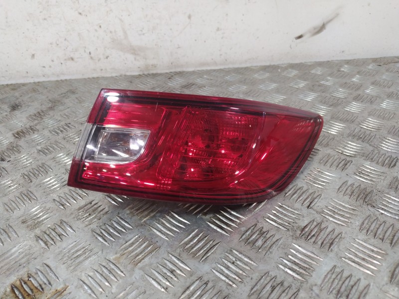 Recambio de piloto trasero derecho para renault clio iv (bh_) 1.5 dci 90 referencia OEM IAM 265502631R  
