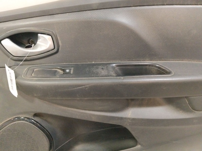 Recambio de guarnecido puerta delantera derecha para renault clio iv (bh_) 0.9 tce 90 referencia OEM IAM 809005832R  