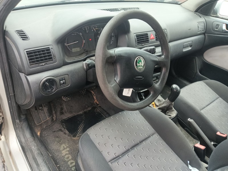 skoda octavia i (1u2) del año 2004