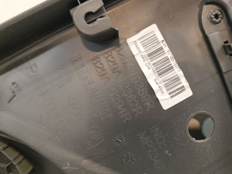 Recambio de guarnecido puerta trasera izquierda para renault clio iv (bh_) 0.9 tce 90 referencia OEM IAM 829A19389R  