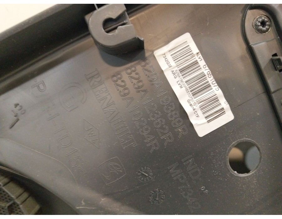 Recambio de guarnecido puerta trasera izquierda para renault clio iv (bh_) 0.9 tce 90 referencia OEM IAM 829A19389R  