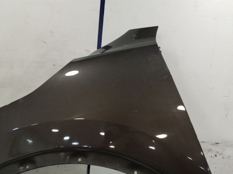 Recambio de aleta delantera izquierda para dacia duster (hs_) 1.5 dci referencia OEM IAM   