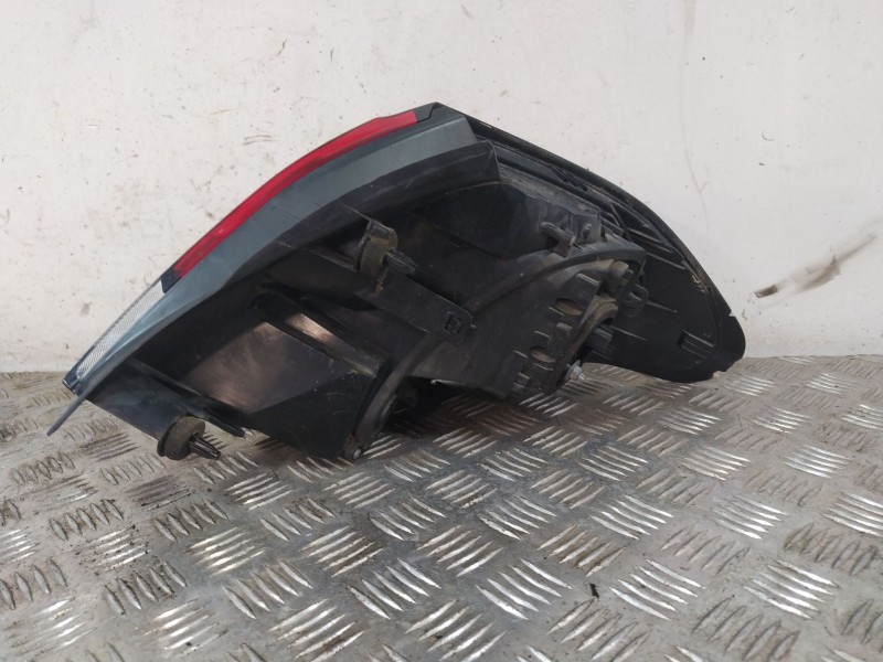 Recambio de piloto trasero izquierdo para citroën c4 ii (nc_) 1.2 thp 110 referencia OEM IAM 9808624680  