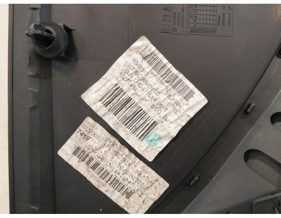 Recambio de guarnecido puerta delantera izquierda para opel insignia a (g09) 2.0 cdti (68) referencia OEM IAM 8686852  