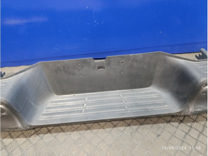 Recambio de paragolpes trasero para toyota hilux (kun) 2.5 turbodiesel referencia OEM IAM   
