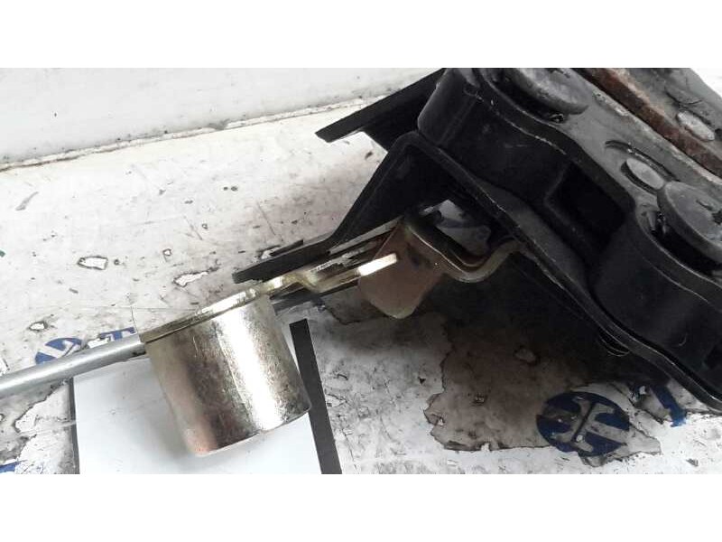 Recambio de cerradura puerta lateral derecha para kia carnival ii 2.9 crdi cat referencia OEM IAM   