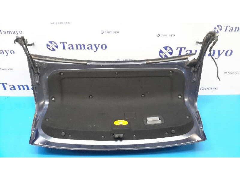Recambio de porton trasero para kia magentis referencia OEM IAM 692002G020  
