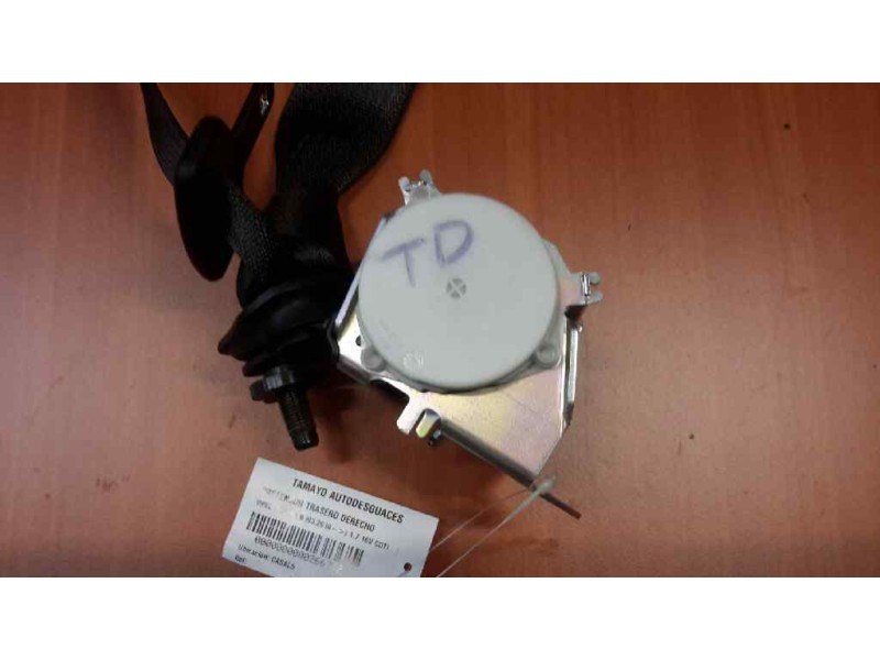 Recambio de cinturon seguridad trasero derecho para opel meriva b 1.7 16v cdti referencia OEM IAM   