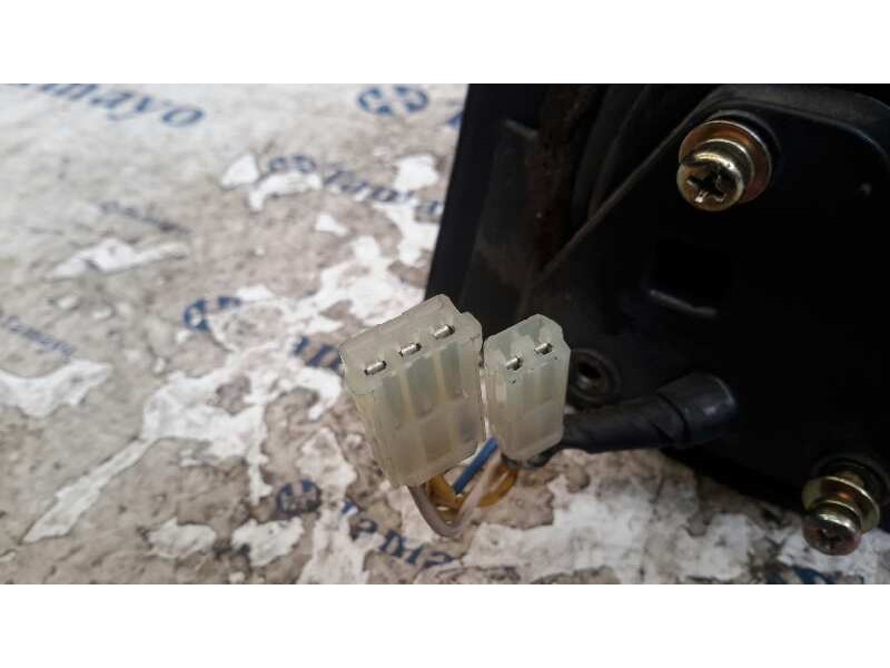 Recambio de retrovisor electrico derecho para hyundai santamo 2.0 referencia OEM IAM   