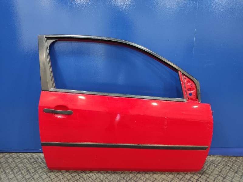 Recambio de puerta delantera derecha para ford fiesta berlina (dx) referencia OEM IAM   
