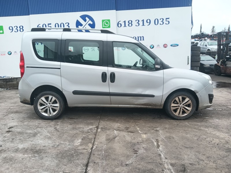 opel combo furgón/monospace (x12) del año 2017