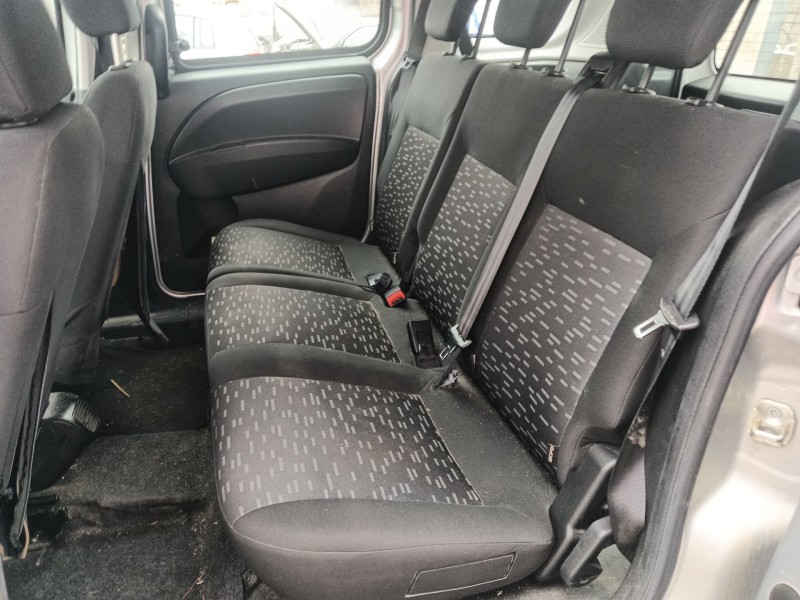 opel combo furgón/monospace (x12) del año 2017