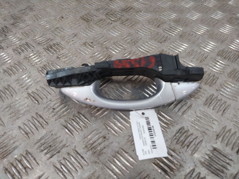Recambio de maneta exterior trasera derecha para skoda fabia iii (nj3) 1.0 referencia OEM IAM 5N083988  