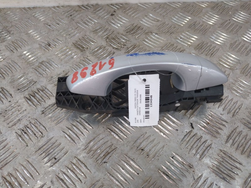 Recambio de maneta exterior trasera derecha para skoda fabia iii (nj3) 1.0 referencia OEM IAM 5N083988  
