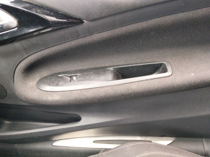 Recambio de mando elevalunas delantero derecho para citroën ds3 (sa_) 1.6 hdi 90 referencia OEM IAM 6490FE  