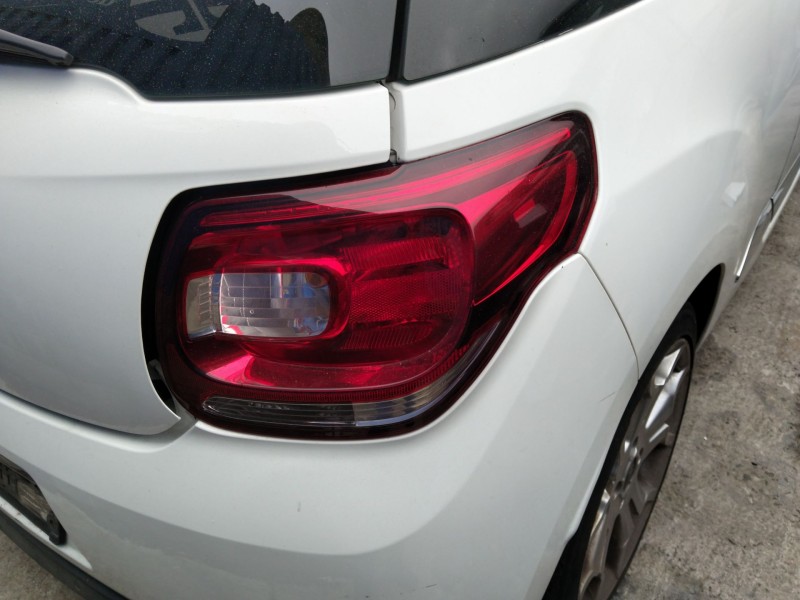 Recambio de piloto trasero derecho para citroën ds3 (sa_) 1.6 hdi 90 referencia OEM IAM 9676973380  