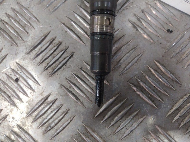 Recambio de inyector para volkswagen golf v (1k1) 2.0 tdi referencia OEM IAM 03G130073BX  