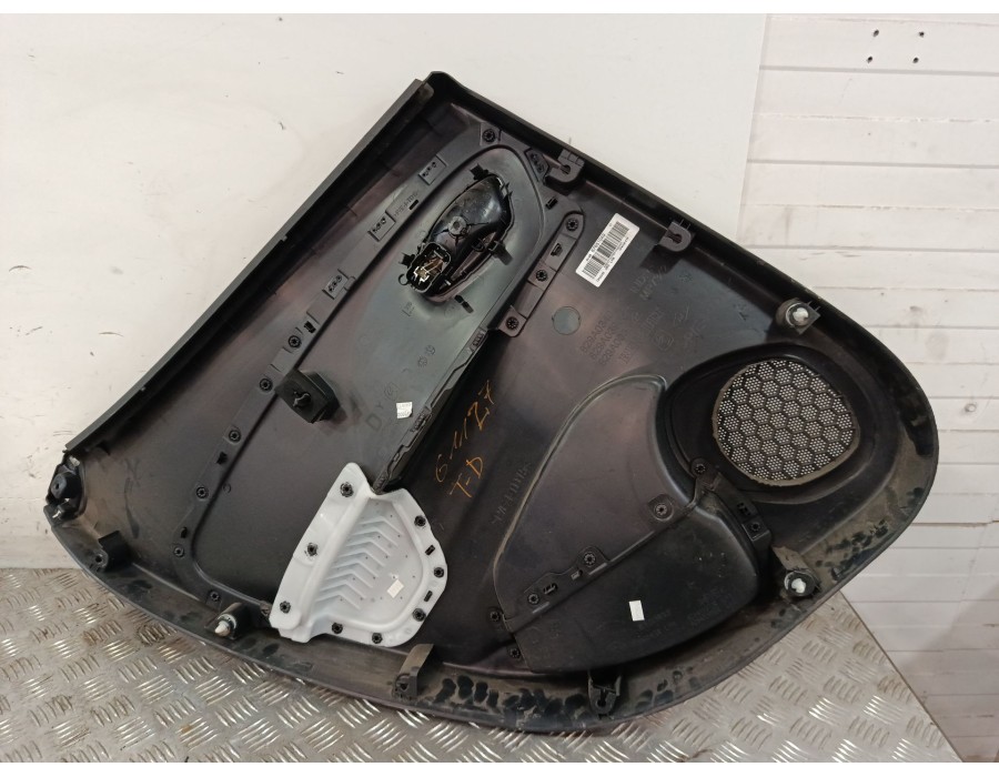 Recambio de guarnecido puerta trasera derecha para renault clio iv (bh_) 0.9 tce 90 referencia OEM IAM 829A03437R  