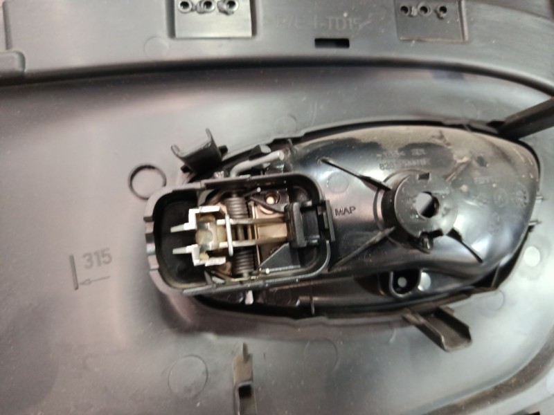 Recambio de guarnecido puerta trasera derecha para renault clio iv (bh_) 0.9 tce 90 referencia OEM IAM 829A03437R  