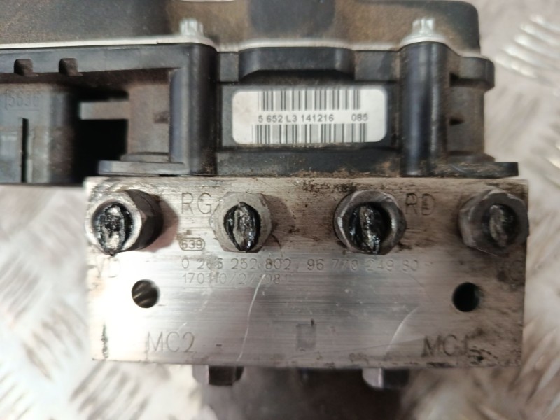 Recambio de abs para citroën c4 ii (nc_) 1.2 thp 110 referencia OEM IAM 9677024980 0265252802 