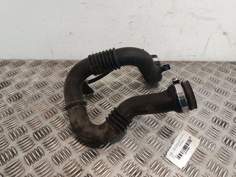 Recambio de tubo intercooler para opel vivaro a furgoneta (x83) 2.0 cdti (f7) referencia OEM IAM 8200470985 93856622 
