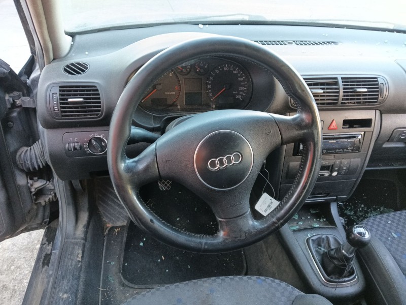 audi a3 (8l1) del año 2002