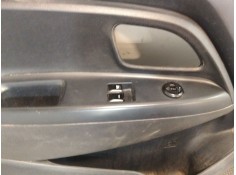 Recambio de guarnecido puerta delantera izquierda para kia rio iii (ub) 1.25 cvvt referencia OEM IAM 823301W010   2