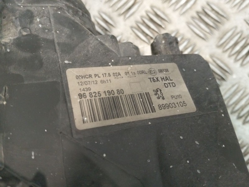 Recambio de faro derecho para peugeot 3008 i monospace (0u_) 1.6 hdi referencia OEM IAM 6206N9  